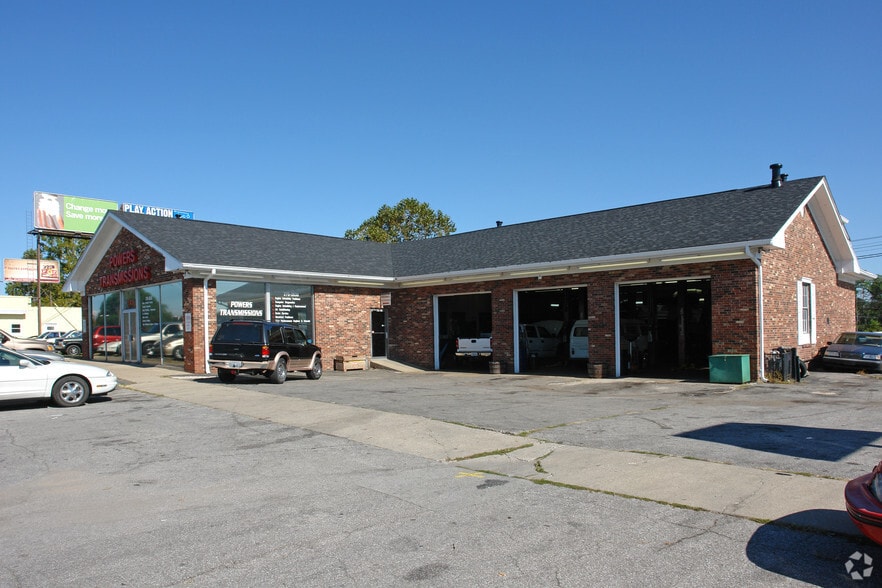 More Photos Of 707 Lane Allen Rd, Lexington Auto Repair For Sale