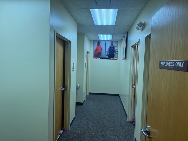 More Photos Of 23250 US Highway 19 N, Clearwater Freestanding For Lease