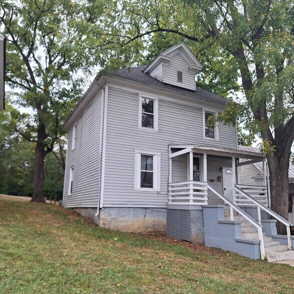 Primary Photo Of 515 Albemarle Ave SE, Roanoke Apartments For Sale
