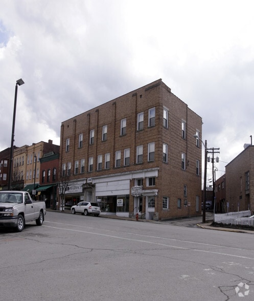 Primary Photo Of 108-110 Grant Ave, Vandergrift Storefront Retail Office For Sale