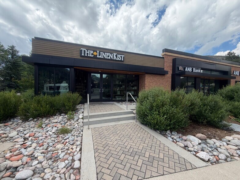 More Photos Of 71 E Beaver Creek Pl, Avon Bank For Lease