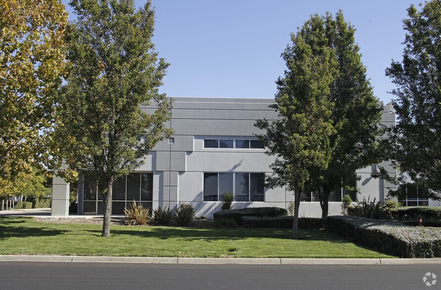 More Photos Of 1813 Rutan Dr, Livermore Warehouse For Lease