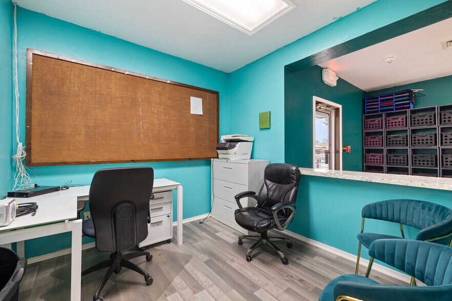 More Photos Of 1419 W London St, El Reno Religious Facility For Sale