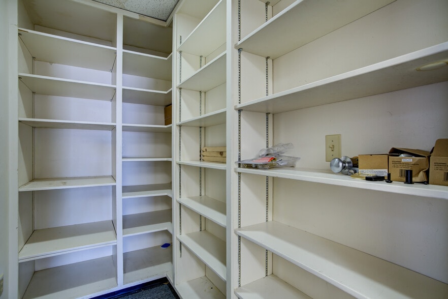 More Photos Of 225 S Academy Blvd, Colorado Springs Office For Sale