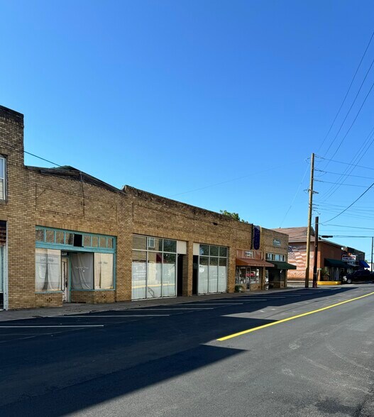 More Photos Of 140 N West St, Mount Ida Storefront Retail Office For Sale