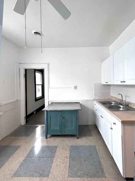 More Photos Of 1947-1949 Coltman Rd, Cleveland Apartments For Sale