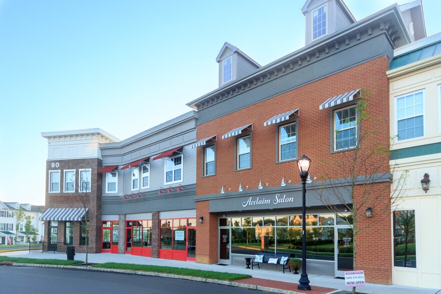 More Photos Of 90-105 Saddle Way, Chesterfield Apartments For Lease