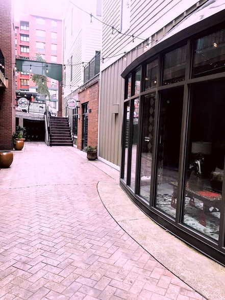 More Photos Of 1311-1315 11th St, Bellingham Storefront Retail Residential For Sale