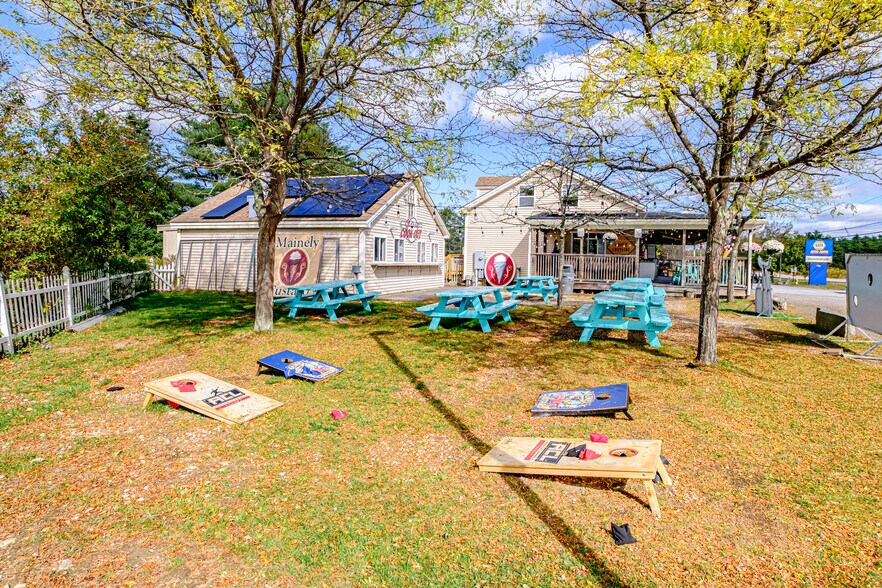 More Photos Of 150 US ROUTE 1, Freeport Fast Food For Sale