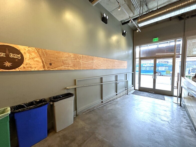 More Photos Of 525 Santa Monica Blvd, Santa Monica Apartments For Lease