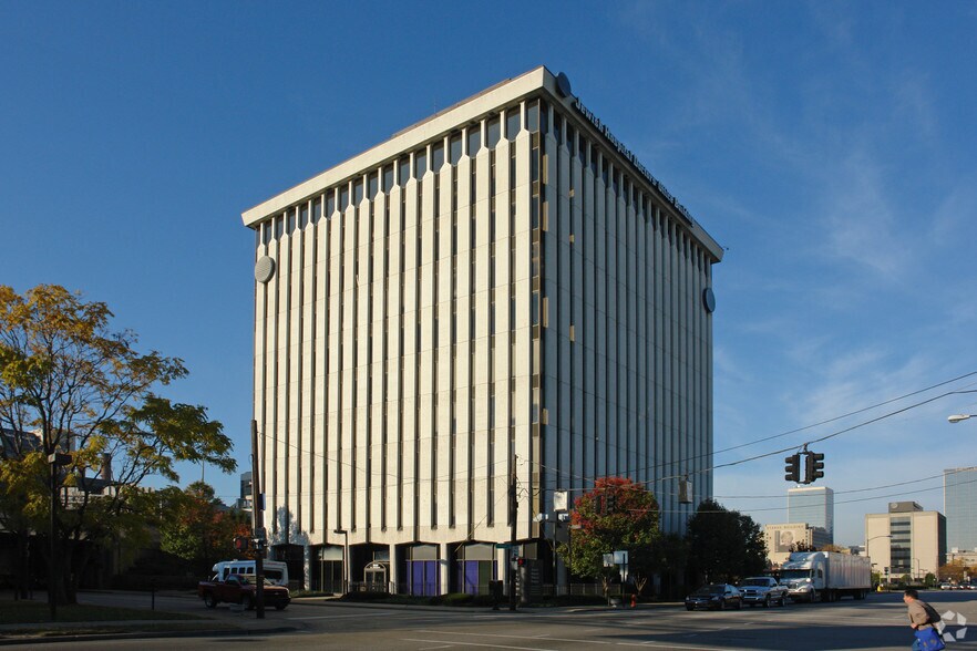 More Photos Of 250 E Liberty St, Louisville Medical For Lease