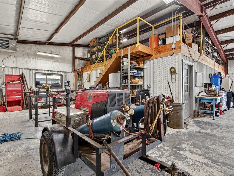 More Photos Of 1601 E Main St, Pawhuska Industrial For Sale