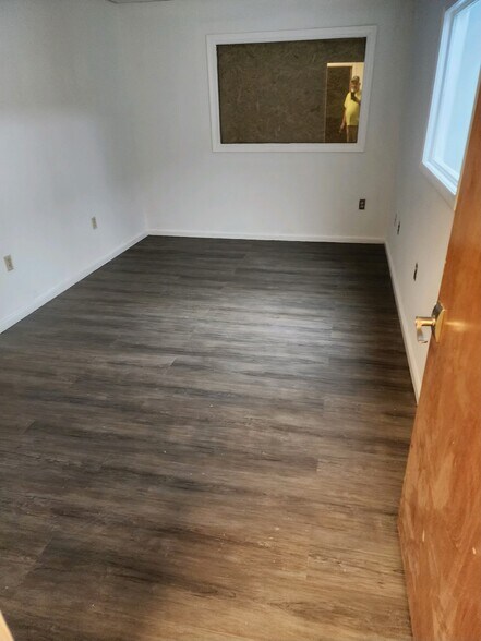 More Photos Of 225 Industrial Rd, Savannah Manufacturing For Sale