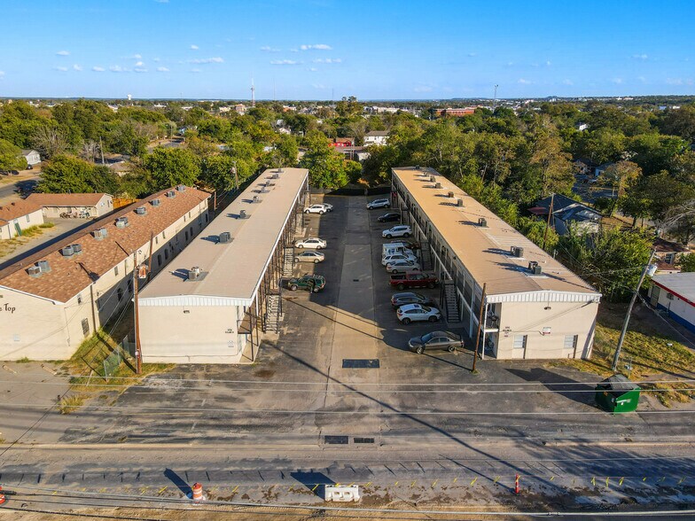 More Photos Of 306 Gilmer St, Killeen Apartments For Sale