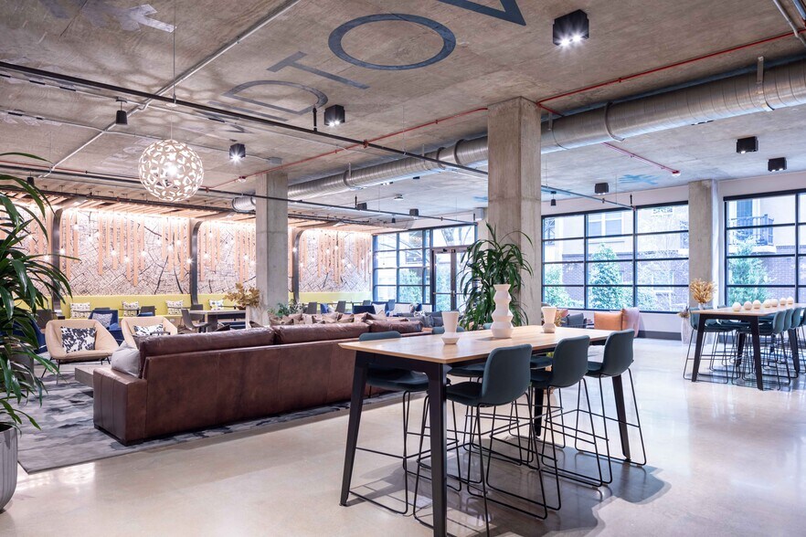 More Photos Of 383 17th St NW, Atlanta Office For Lease