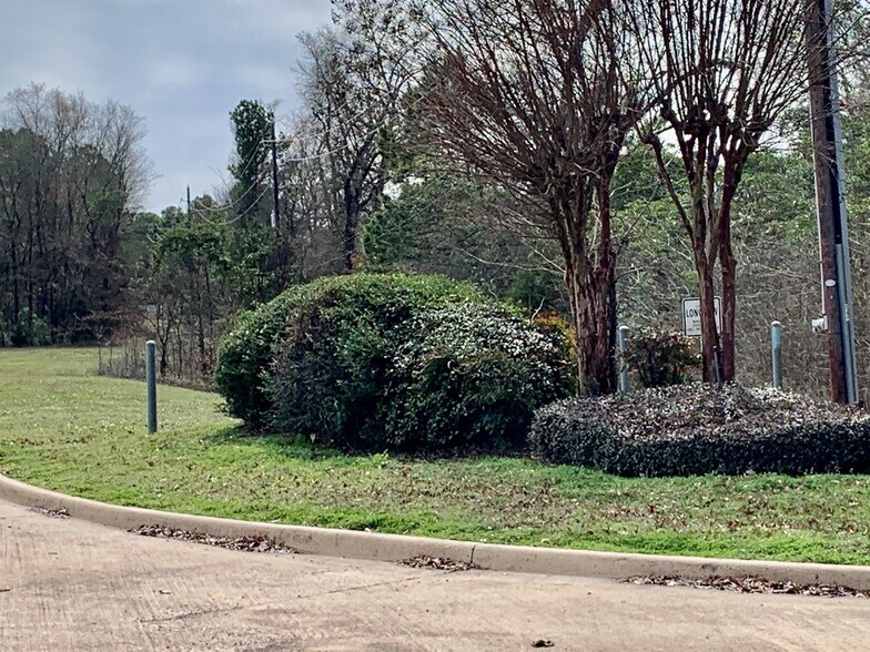 More Photos Of Neiman Marcus Blvd, Longview Land For Sale