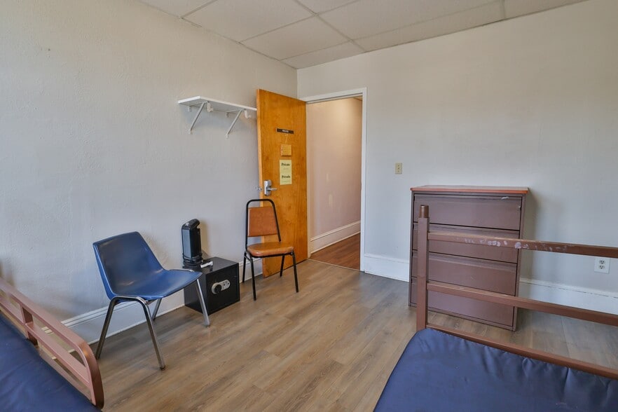 More Photos Of 541 Seneca St, Fountain Hill Healthcare For Sale