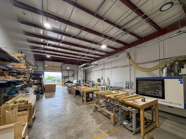 More Photos Of 2300 Clements Ferry Rd, Charleston Warehouse For Lease