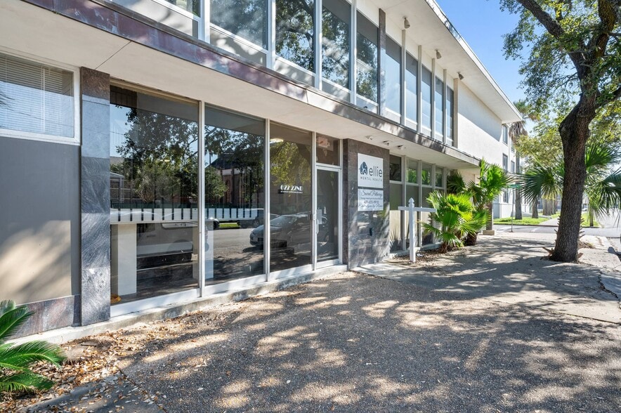 Primary Photo Of 622 Kempner, Galveston Loft Creative Space For Lease