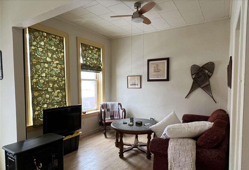 More Photos Of 300 6th St, Calumet Storefront Retail Residential For Sale