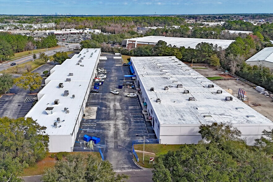 More Photos Of 6600 Youngerman Cir, Jacksonville Unknown For Lease