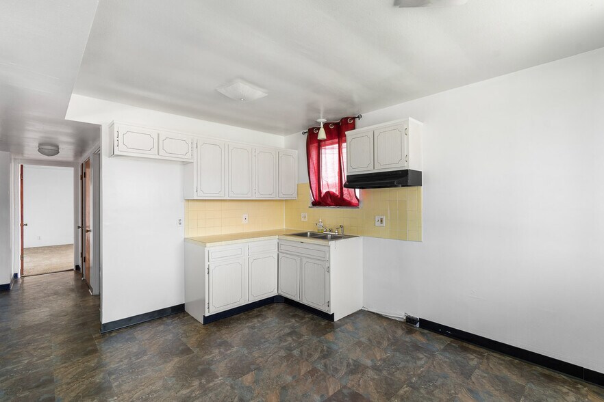 More Photos Of 552 Treeside Dr, Akron Apartments For Sale