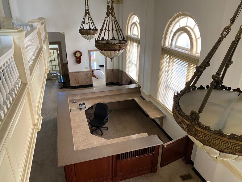 More Photos Of 522 9th St, Huntington Loft Creative Space For Lease