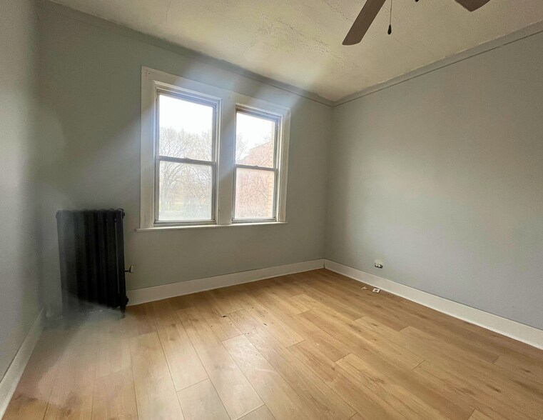 More Photos Of 4317 W Flournoy St, Chicago Apartments For Sale