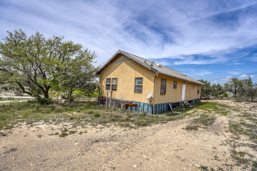 More Photos Of 8662 US 281 hwy, Blanco Land For Sale