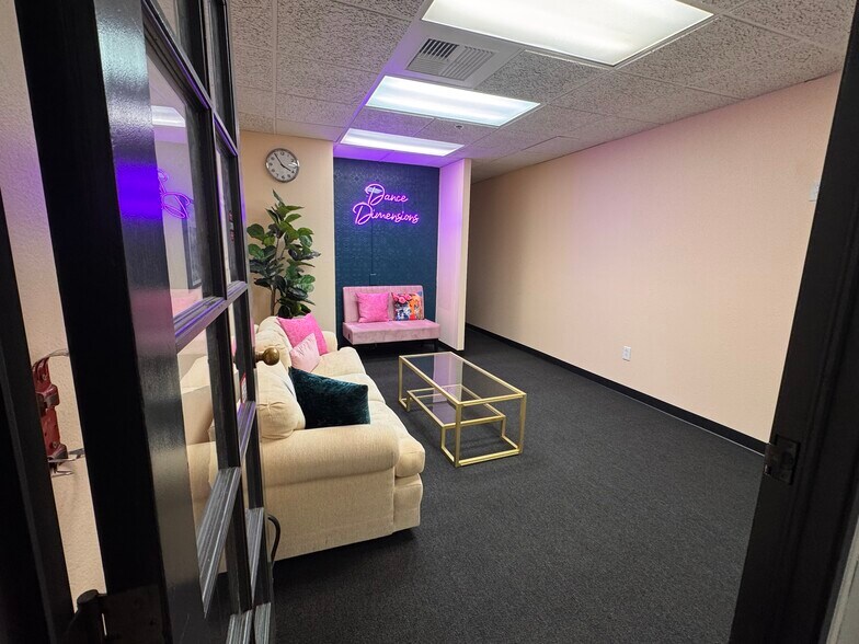 More Photos Of 41651 Corporate Way, Palm Desert Loft Creative Space For Lease