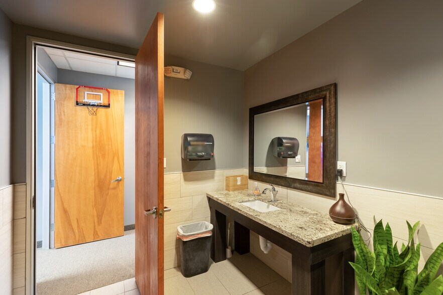 More Photos Of 9362 E Raintree Dr, Scottsdale Office For Sale