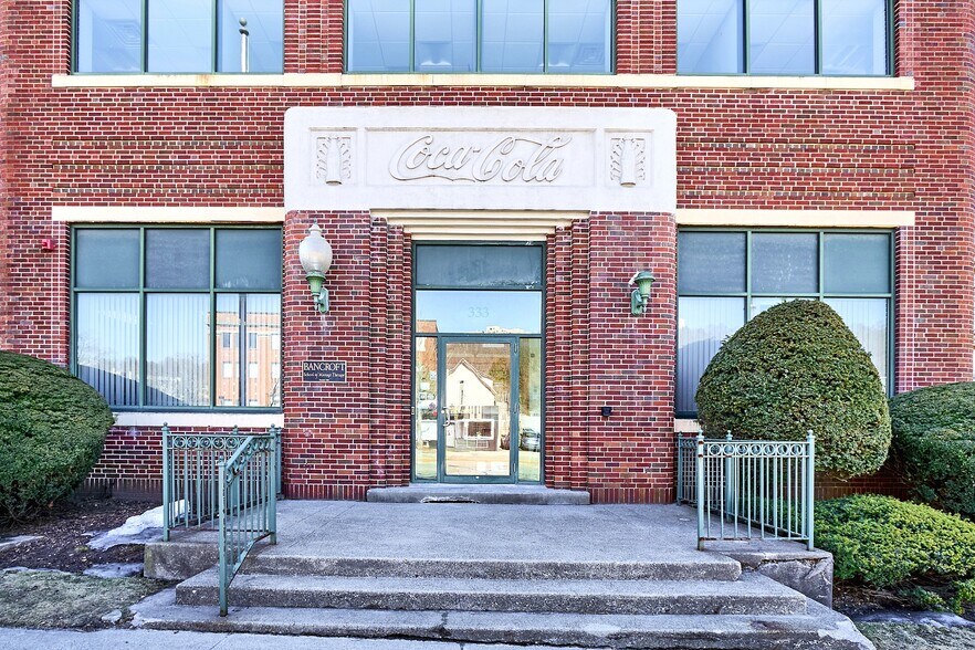 More Photos Of 333 Shrewsbury St, Worcester Warehouse For Lease