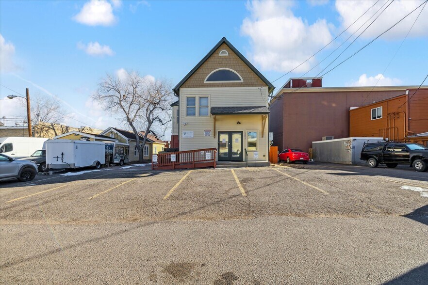 More Photos Of 5613 Olde Wadsworth Blvd, Arvada Storefront Retail Office For Lease