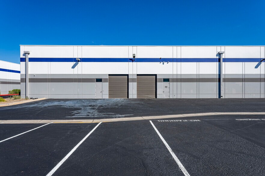 More Photos Of 4409 E Baseline Rd, Phoenix Distribution For Lease