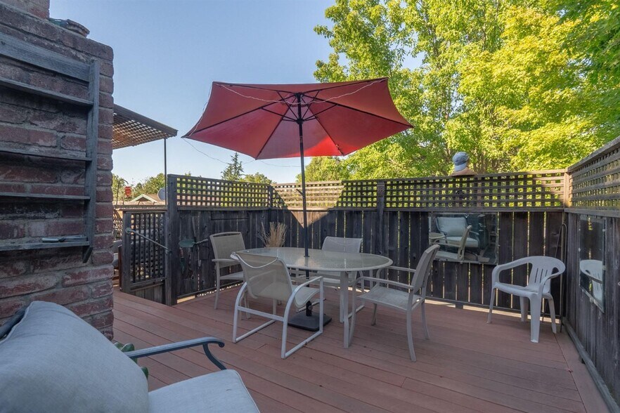 More Photos Of 306 W Saint Charles St, San Andreas Hotel For Sale