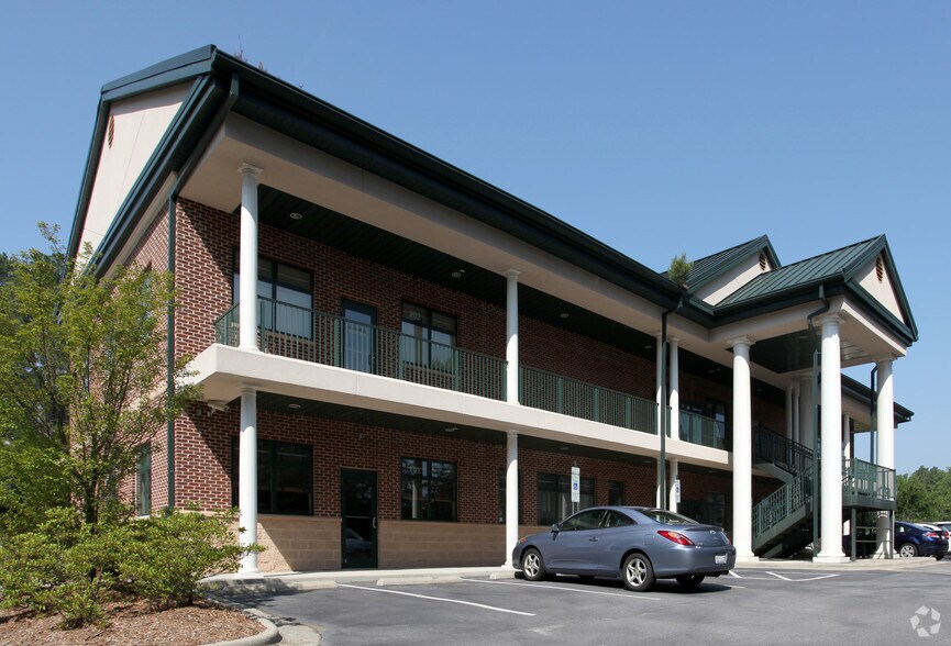 More Photos Of 1701 Center St, Apex Medical For Sale