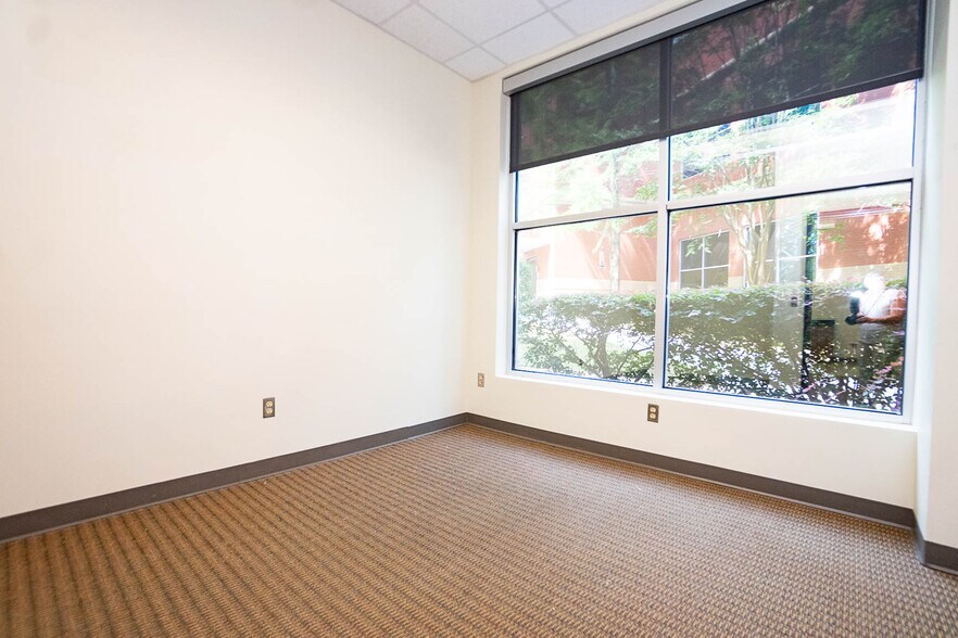 More Photos Of 2470 Daniells Bridge Rd, Athens Office For Sale