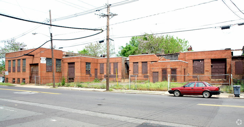 Primary Photo Of 120 Hamilton Ave, Trenton Flex For Sale