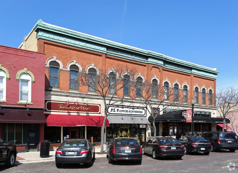 Primary Photo Of 121-127 W Front St, Wheaton Storefront Retail Office For Lease