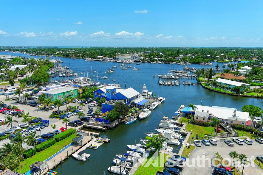 More Photos Of 4069-4129 SE Salerno Rd, Stuart General Retail For Lease