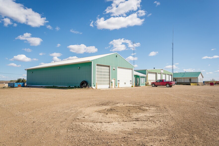 More Photos Of 310 Williams Industrial Dr, Neilburg Service For Sale
