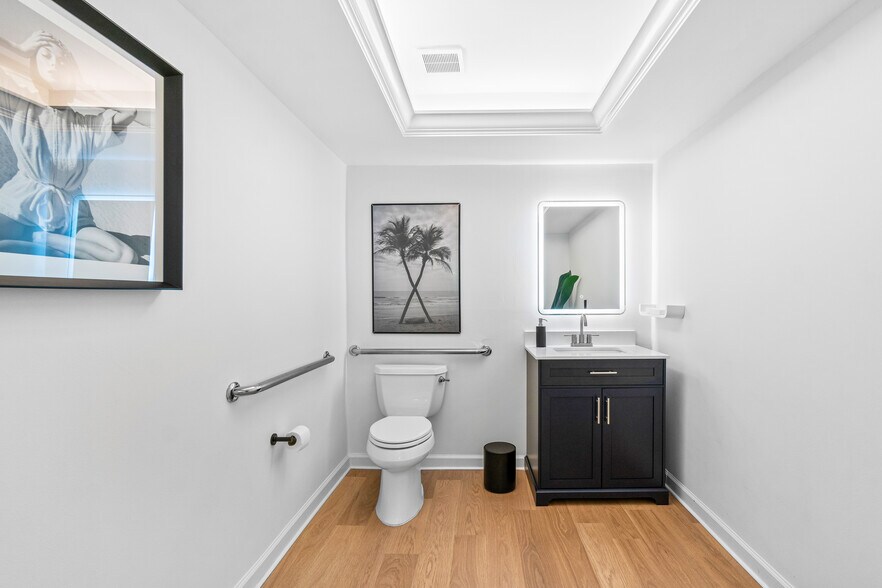 More Photos Of 203 NE 1st Ave, Delray Beach Office Residential For Lease