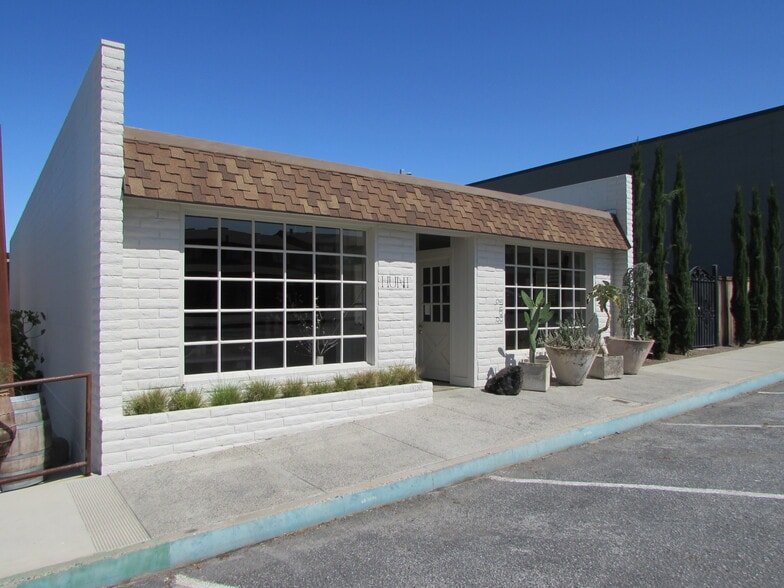 Primary Photo Of 13750 Center St, Carmel Valley General Retail For Lease