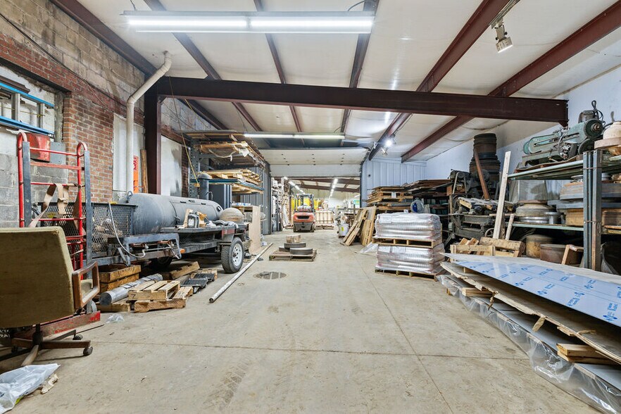 More Photos Of 906 Burnet Ave, Syracuse Warehouse For Sale