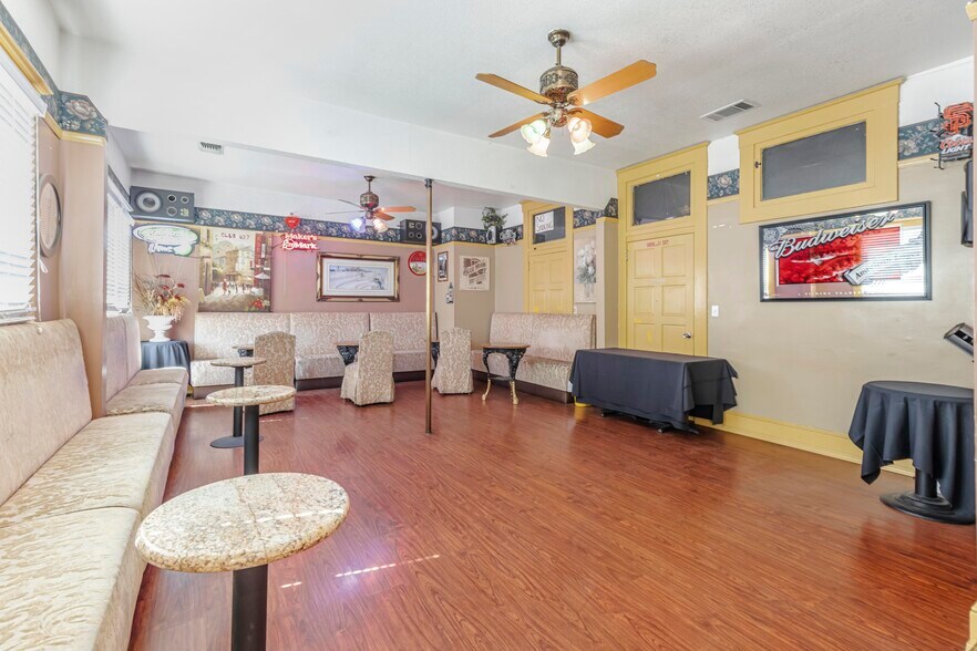 More Photos Of 627 Main St, Suisun City Restaurant For Sale