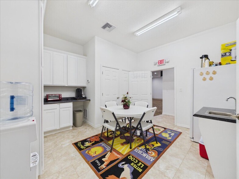 More Photos Of 621 St Johns Ave, Palatka Storefront For Sale