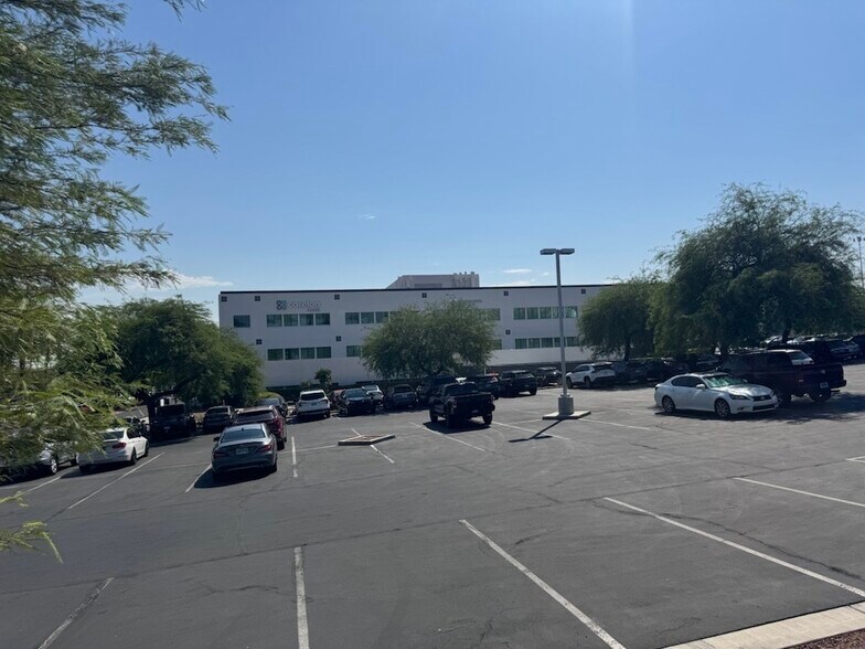 More Photos Of 100 N Green Valley Pky, Henderson Medical For Lease