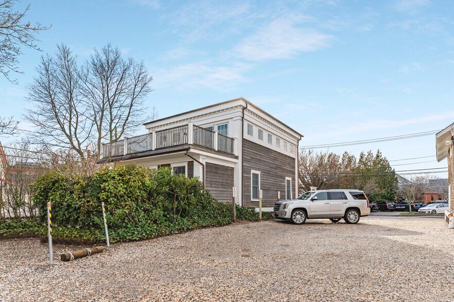 More Photos Of 11 Rector St, Sag Harbor Office Residential For Lease