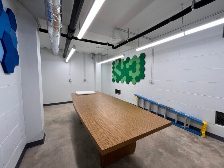 More Photos Of 102 N Munger St, Pasadena Office For Lease