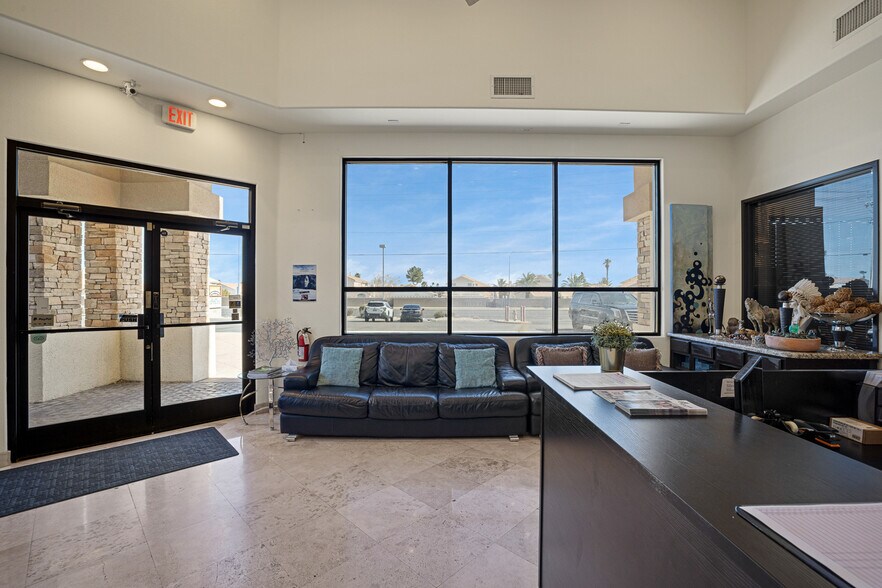 More Photos Of 4455 S Buffalo Dr, Las Vegas Unknown For Lease